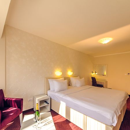 Philia Hotel Podgorica Kültér fotó