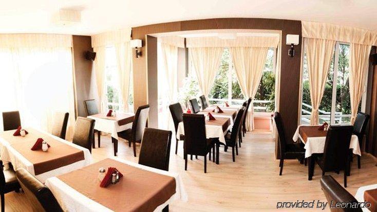 Philia Hotel Podgorica Étterem fotó
